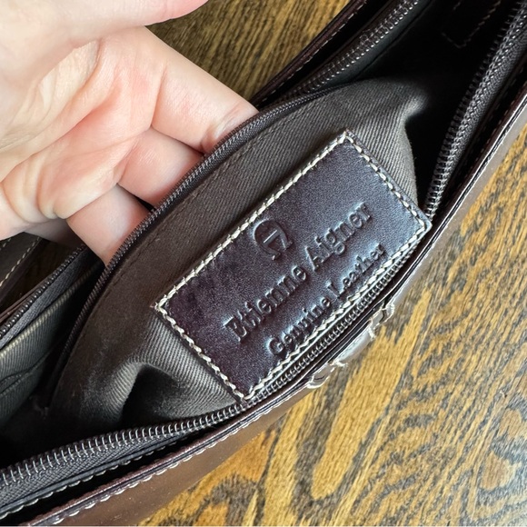 Etienne Aigner Vintage Cowhide Genuine Leather Deep Brown Shoulder Bag - Picture 11 of 13